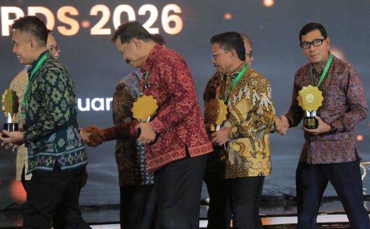 Cakupan UHC Tembus 100,71 Persen, Pemkot Tangerang Kembali Sabet UHC Award