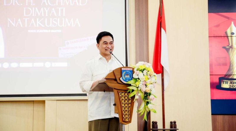 Hadiri HUT Koran Tangerang Raya, Wagub Dimyati Sebut Wartawan Ibarat Cahaya Lampu