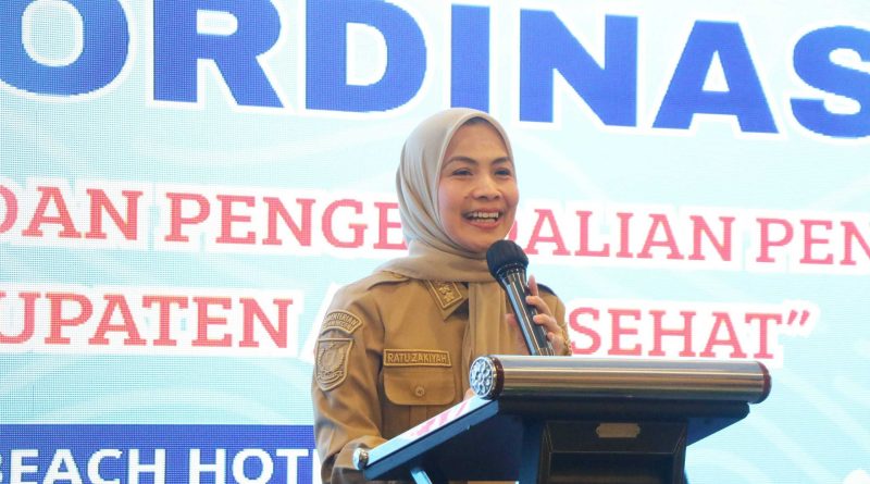 Perilaku BABS Masyarakat Alami Penurunan, Bupati Serang Ratu Zakiyah Lakukan Intervensi Bangun MCK