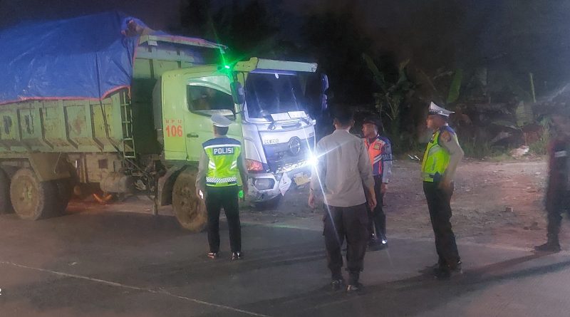 Tindak Lanjuti Perintah Kapolda Banten, Polres Serang Bersama Polsek Jawilan, Pol PP dan Dishub Sekat Truk ODOL Pengangkut Tambang di Cemplang