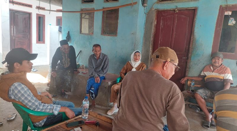 Kemarau Berkepanjangan, Warga Kampung Kawah Kibin Krisis Air Bersih, Aipda H. Roby Setiadi Berikan Bantuan Sumur Bor