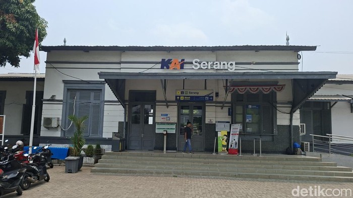 Warga Senang Rencana KRL Sampai Serang, Harap Tak Lagi Lama Tunggu Kereta